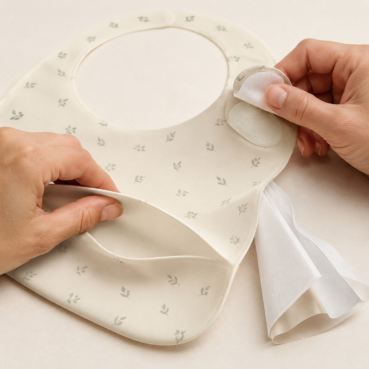 Disposable Travel Baby Bibs — 20 Pack — feature detail view
