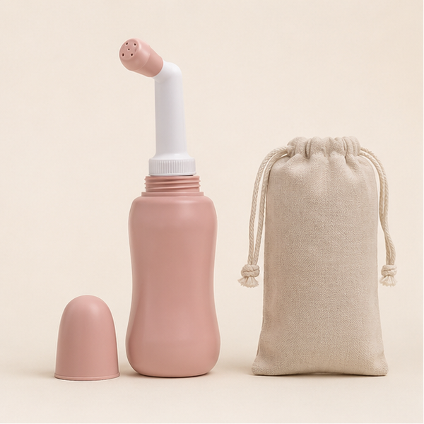 Angled Postpartum Peri Rinse Bottle — studio view